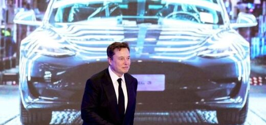 Ілон Маск продав акції Tesla на майже 4 млрд доларів