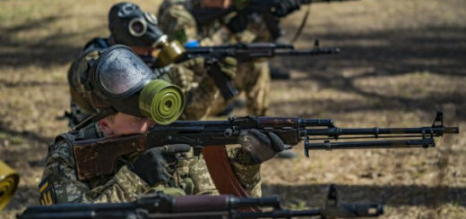 Масового завезення росіянами хімічної зброї до України немає, - Генштаб