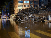 Різкий підйом рівня моря затопив вулиці турецького міста Іскендерун - фото 2
