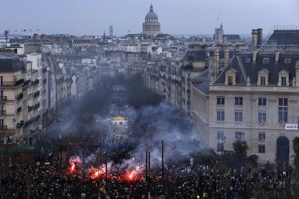 3,5 мільйона людей приєдналися до протестів по всій Франції