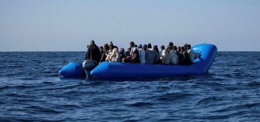 Понад 1200 мігрантів прибули на італійську Лампедузу за останню добу