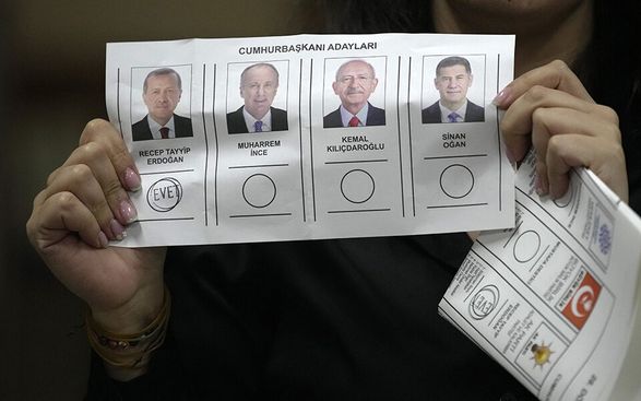 Турецька опозиція оскаржує тисячі бюлетенів після виборів, заявляючи про фальсифікації