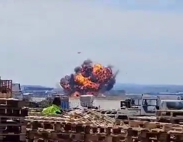В Іспанії під час показового польоту розбився винищувач F-18