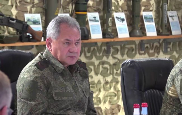 Пропагандисти показали відео із Шойгу на командному пункті окупантів в Україні