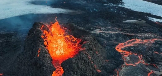 В Ісландії через ризик виверження великого вулкана погіршився прогноз для економіки на найближчий рік