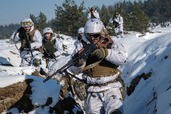 Українські захисники продовжують вести контрбатарейну боротьбу на лівобережжі Дніпра