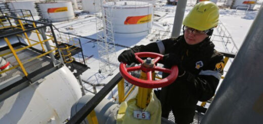 США та союзники тиснуть на низку країн через нафтові санкції проти Росії, - Reuters