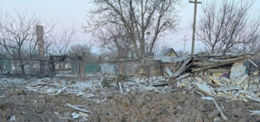 Росіяни обстріляли Красногорівку на Донбасі: є жертва та поранений